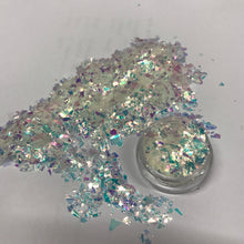 MYLAR SHREDDED ‘SNOW’ GLITTER